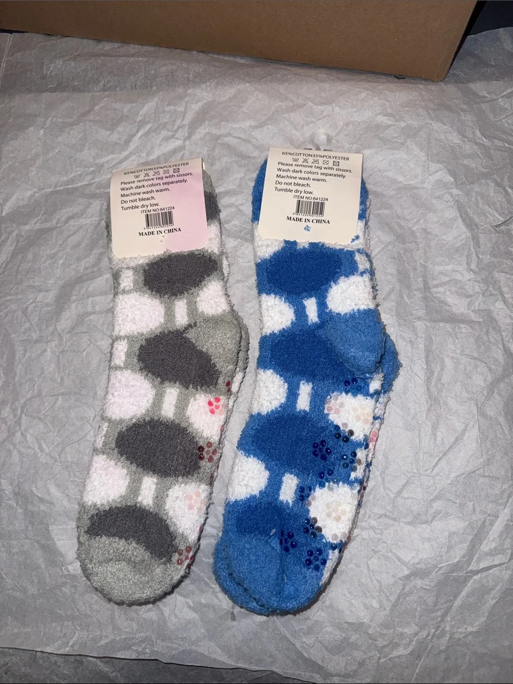 Women’s Cozy No Slip Socks 2 Pair